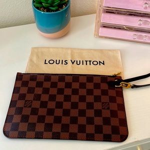Louis Vuitton Neverfull Pochette